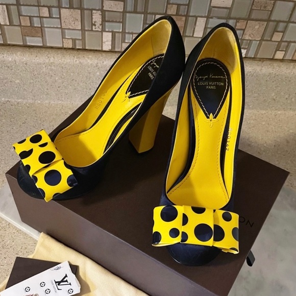 Authentic Louis Vuitton ULTRA RARE Limited Edition Kusama Yellow Polka Dot Heels - Picture 7 of 13